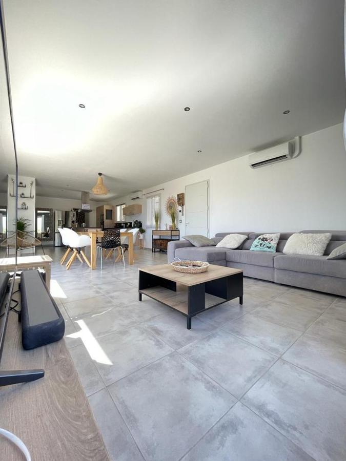 Villa Avec Piscine Кюэр Экстерьер фото