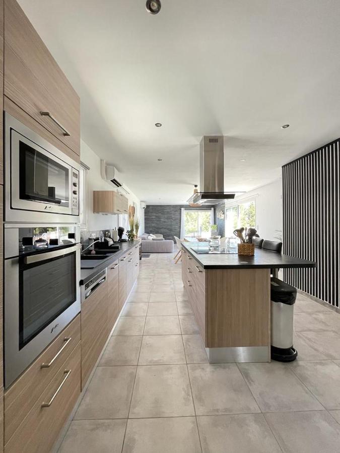 Villa Avec Piscine Кюэр Экстерьер фото