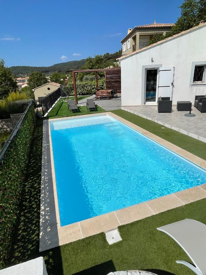 Villa Avec Piscine Кюэр Экстерьер фото