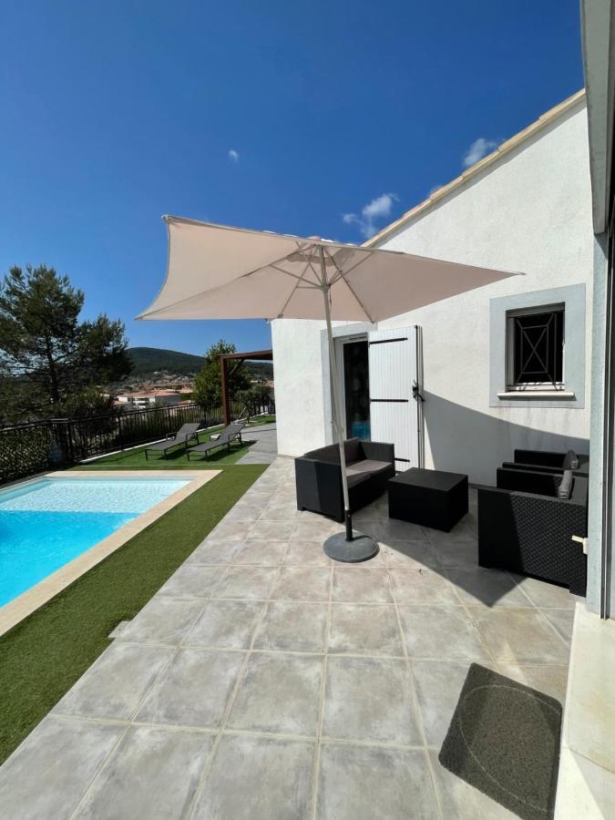 Villa Avec Piscine Кюэр Экстерьер фото