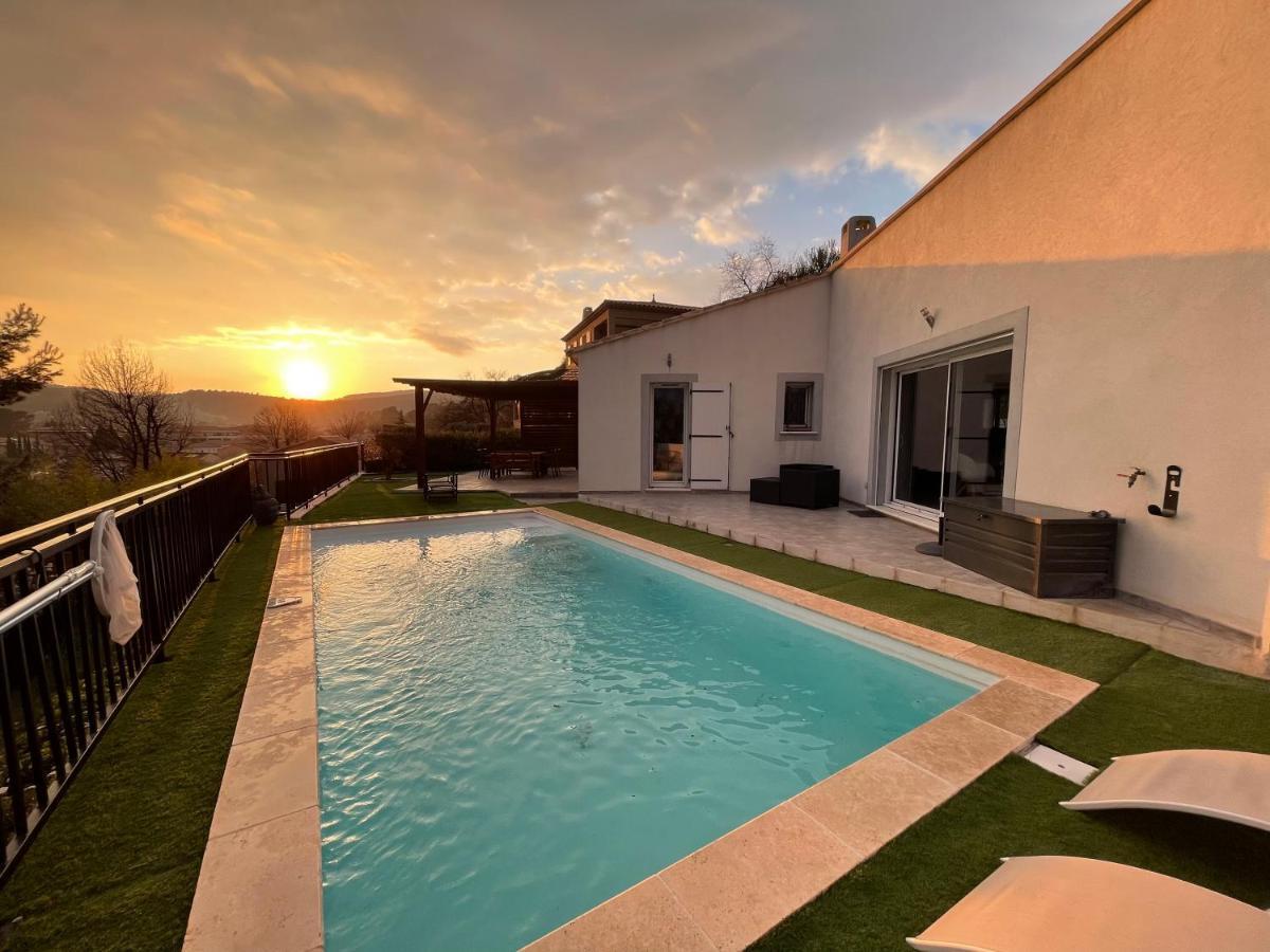 Villa Avec Piscine Кюэр Экстерьер фото